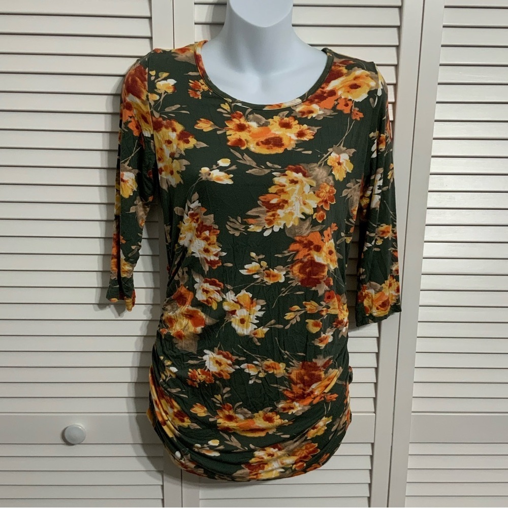 NWOT Smallshow Maternity Shirt Size Small